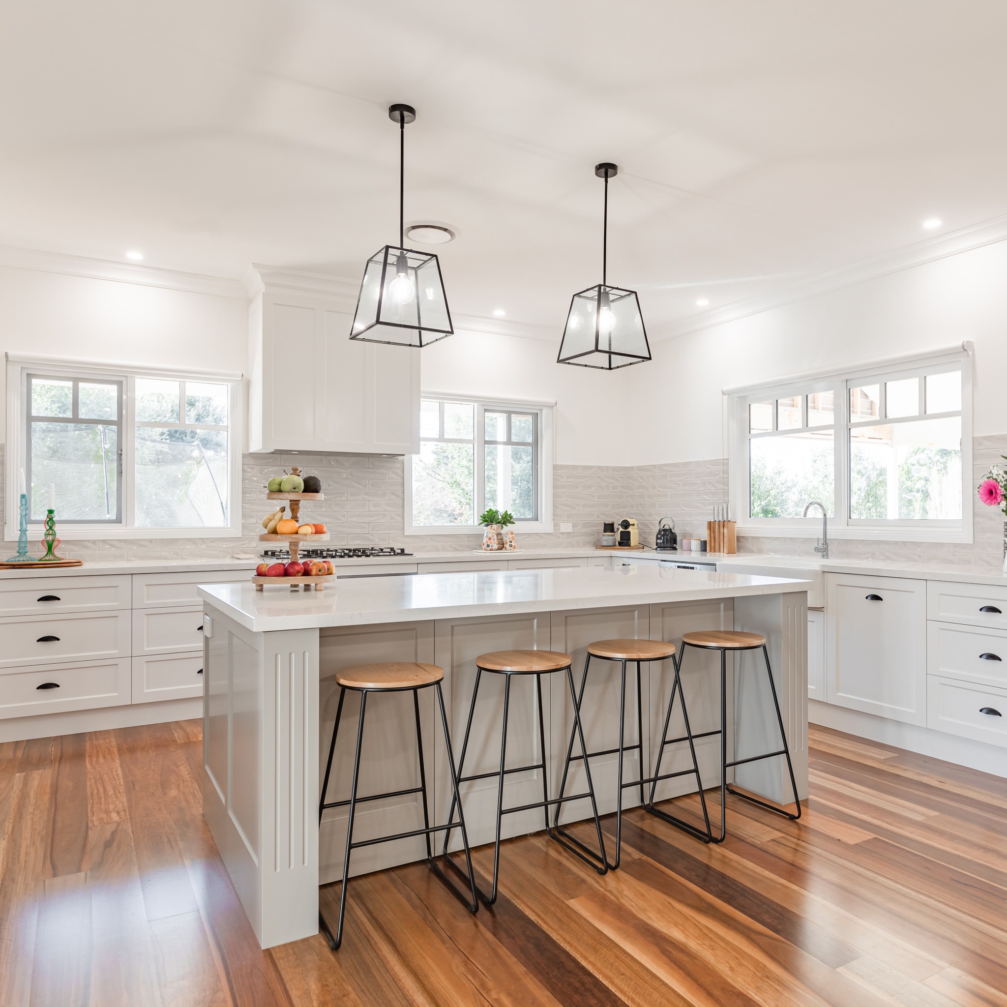 Incorporating a kitchen island into your design, it optimises space ...